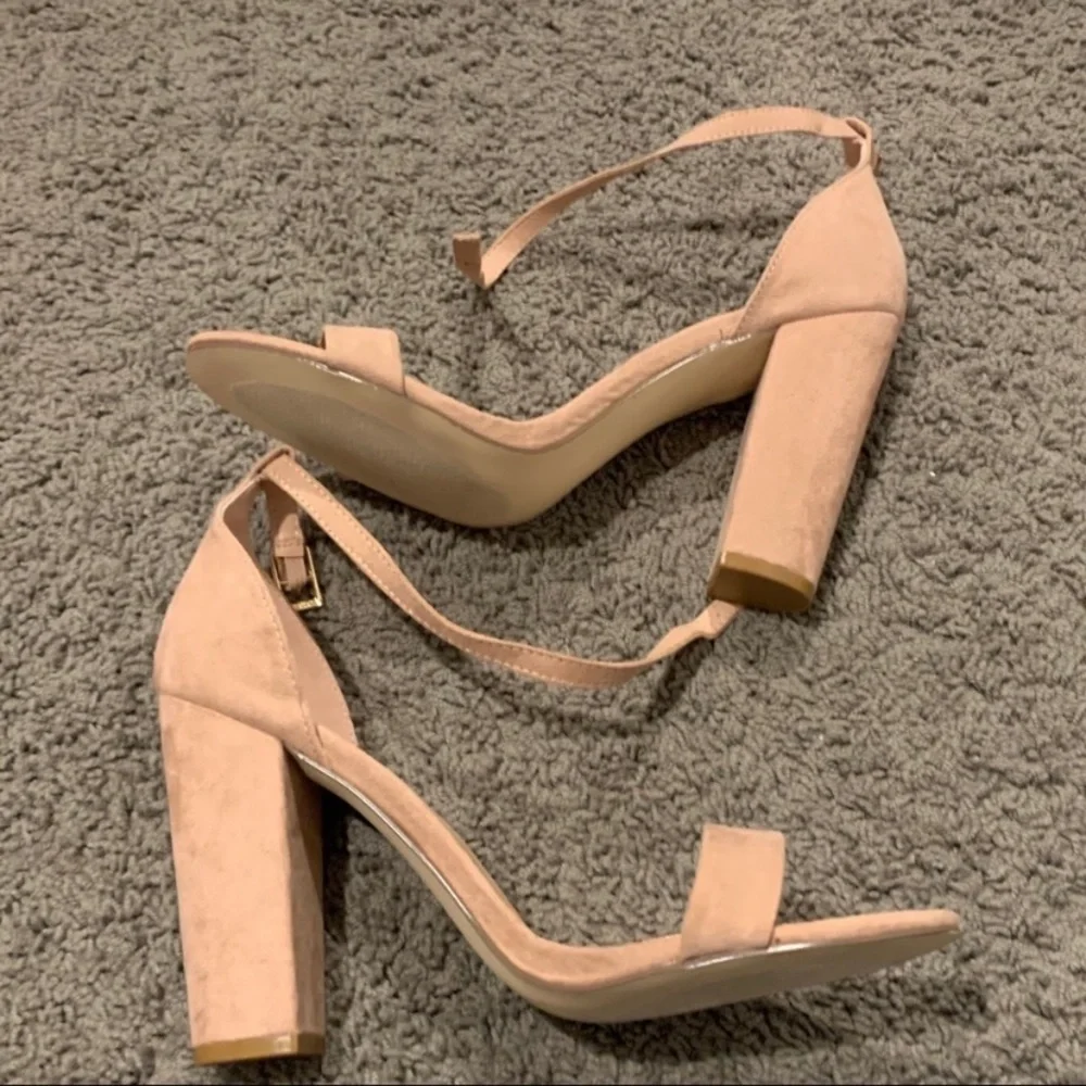 Shoe Dazzle suede heels NWOB
